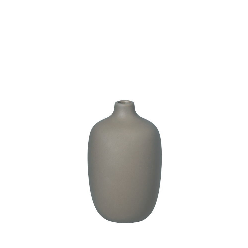 Ceola vas av keramik i färgen satellite och höjd 13 cm