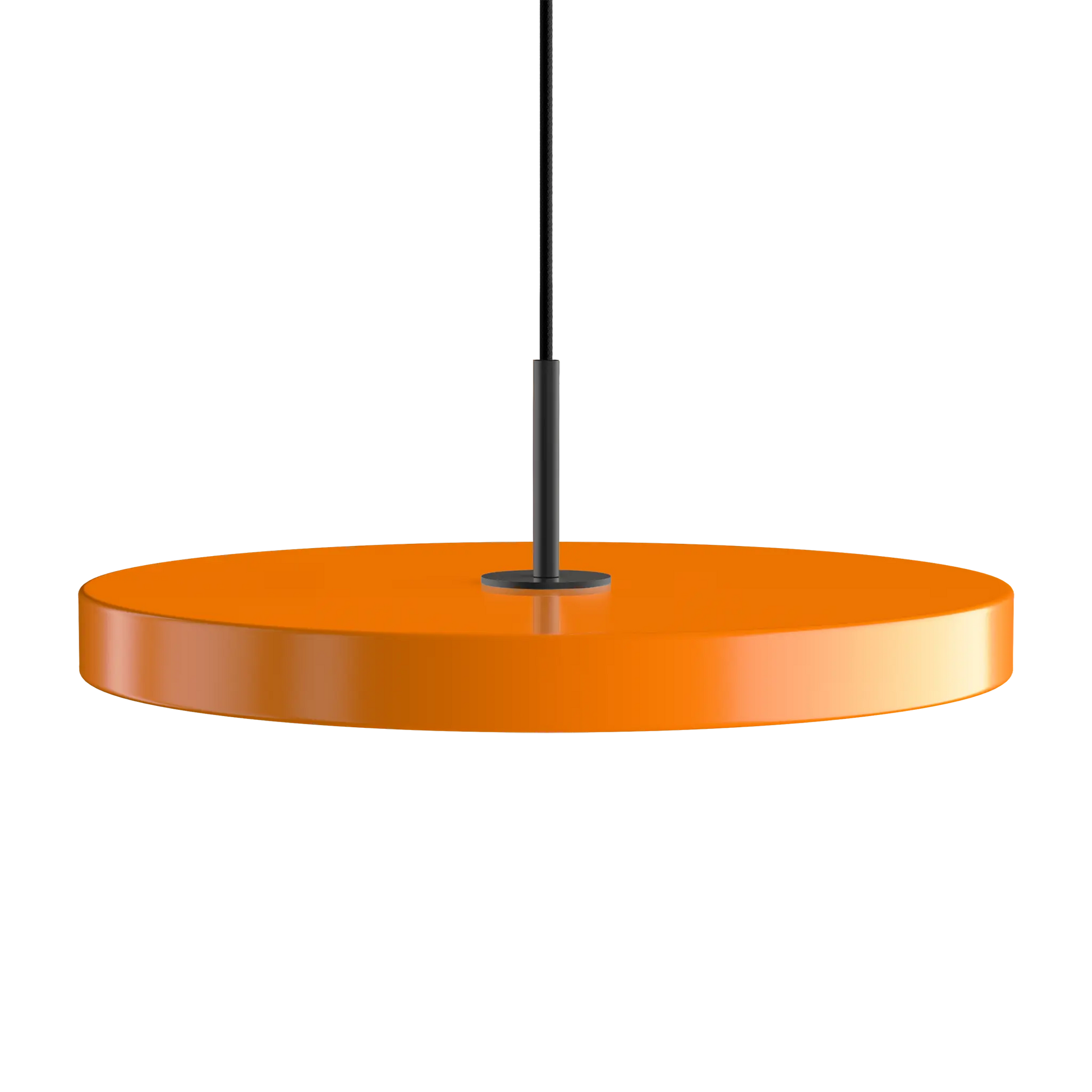Asteria Medium taklampa med svart topdel i färgen Nuance Orange från Umage